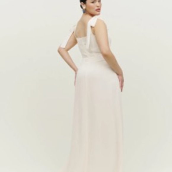 Reformation Wedding / Bridal Gown - Westerly Dress in Ivory - Picture 4 of 13